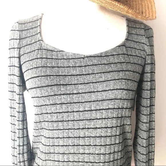 PST gray striped top XL - Picture 2 of 7